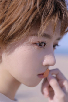彩虹男孩GARY视频